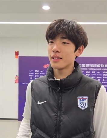  國(guó)青歸來上演中超首秀，朱鵬宇：感覺很好，場(chǎng)上大哥們很支持我
