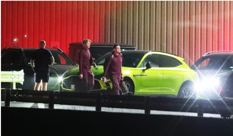 哈蘭德腳踝受傷沒(méi)法開(kāi)車,曼城工作人員替他開(kāi)走35萬(wàn)英鎊新座駕